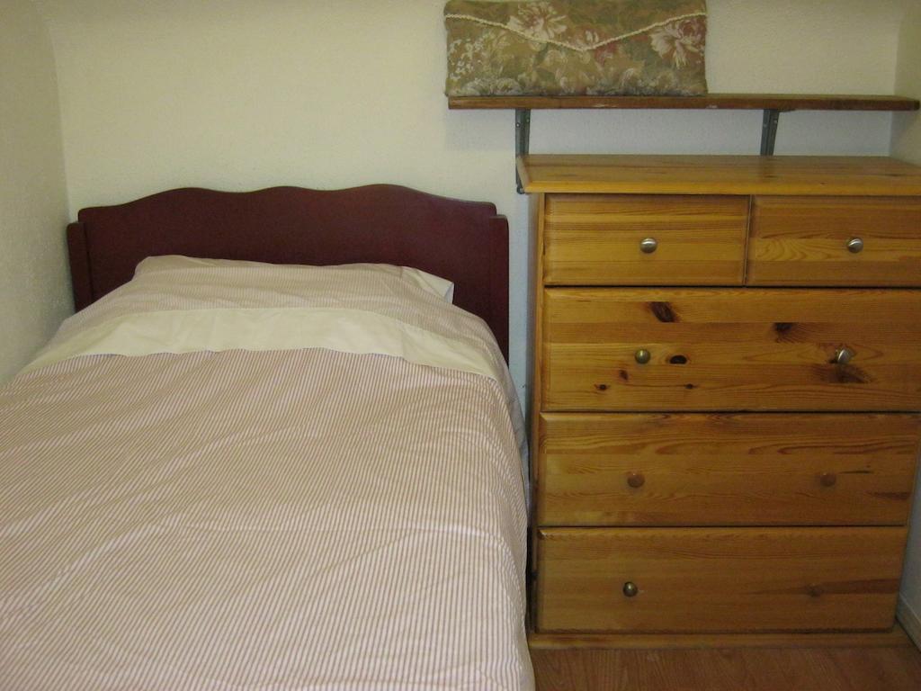 Kelowna Okanagan Lake Hostel Zimmer foto